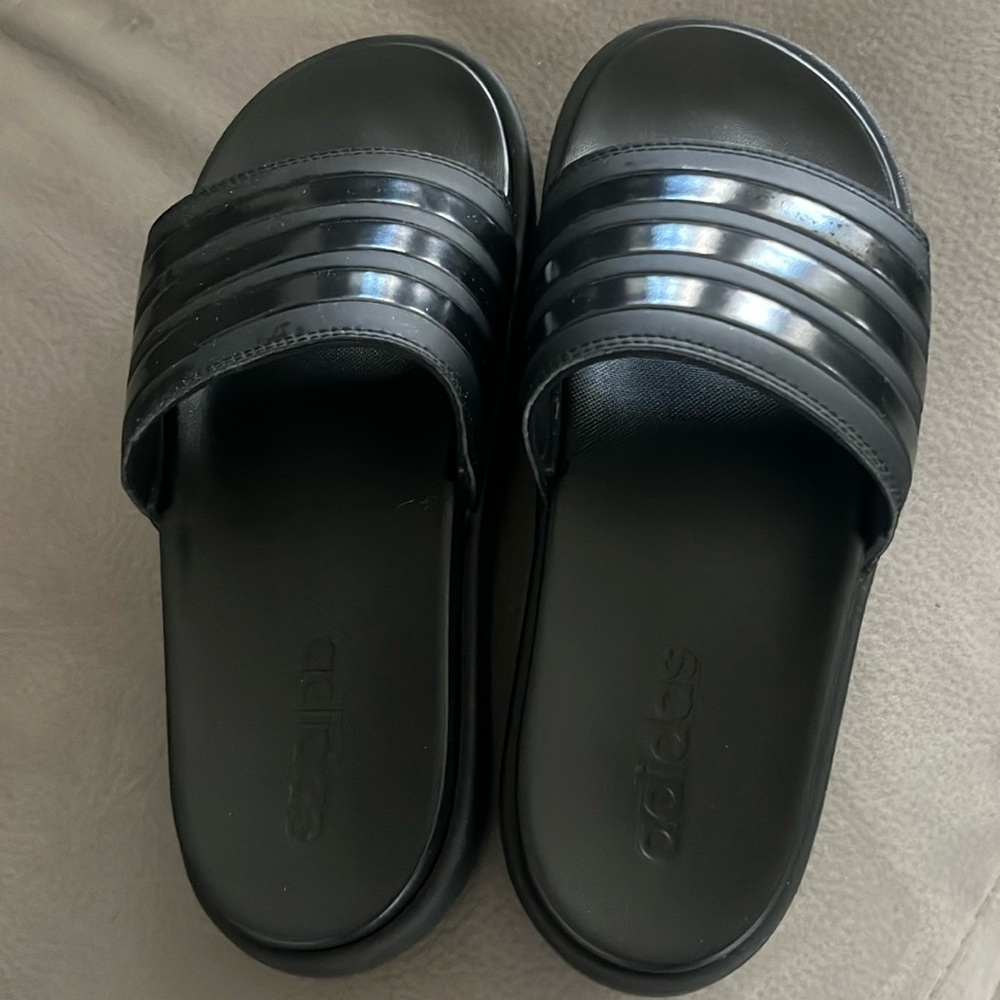 ADILETTE PLATFORM SLIDES size 8.5 gently worn, black, tag says USM7, W8